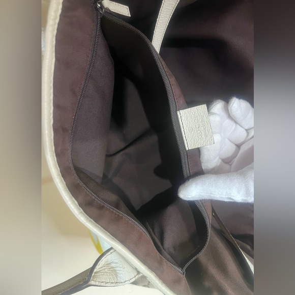 GUCCI Ribbon GG Pattern Tote - Picture 16 of 17